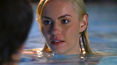 Top 10 der erotischsten Szenen im Swimming Pool 