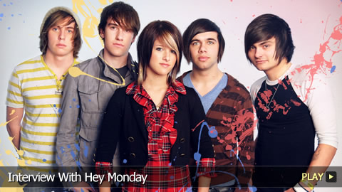 M-RR-Vans-Warped-Tour-2010-Hey-May-Introduction-RebeccaB-N-text.jpg (480×270)