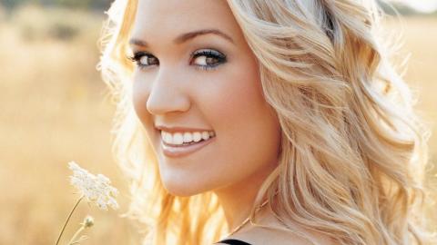 Top 10  Carrie Underwood