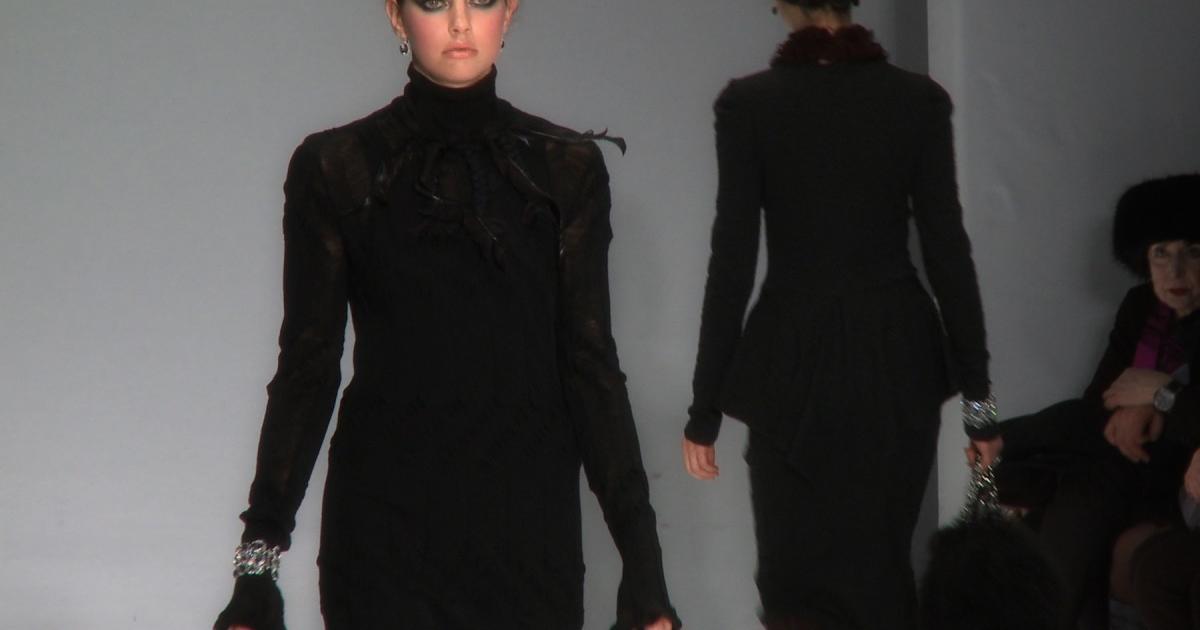 Nadya Toto Nina Gown Dress main image 1