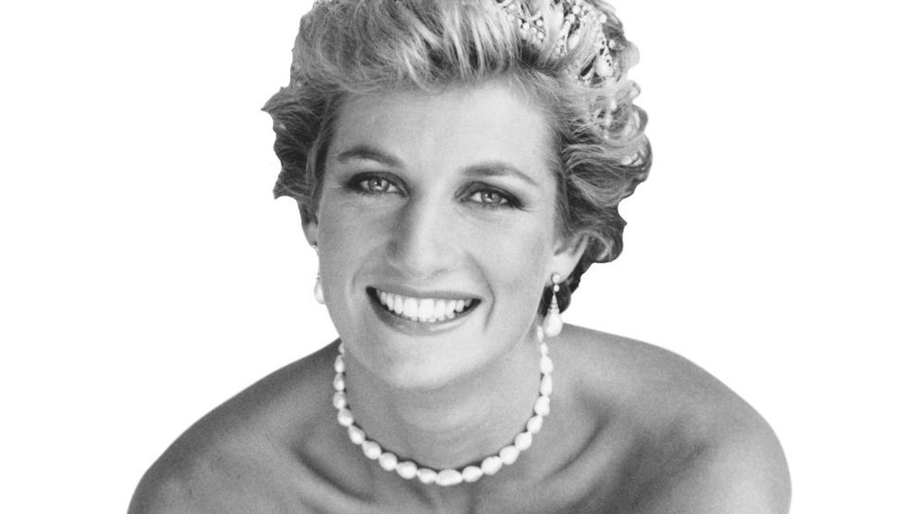 Princess Diana Biography: Life and Death | WatchMojo.com